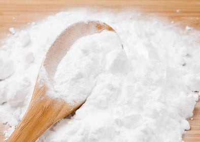 baking-soda-and-a-wooden-spoon_RY58EMX7DQCJ.jpg